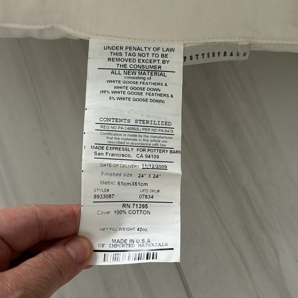 Pottery Barn Sea Shell Coastal Inspired Oversized Decorative Accent Pillow - Picture 6 of 9